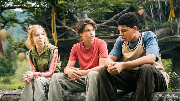 Lilli Falk, Emile Chérif und Johan von Ehrlich in WOODWALKERS 2 (Deutschland, Österreich 2026) © Studiocanal