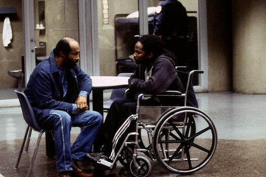 Oz - Staffel 5 - Szenenbild 2