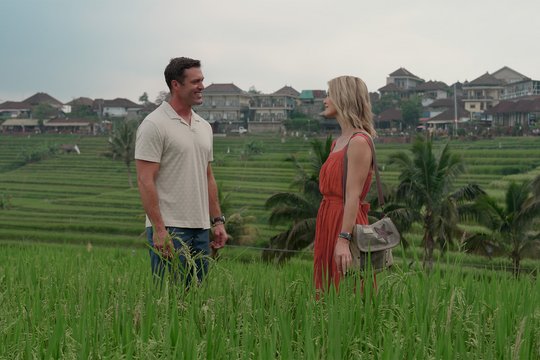 Die Schöne und der Milliardär auf Bali - Szenenbild 1