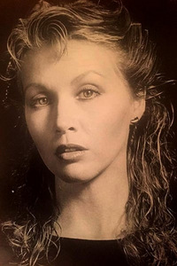Lynn Ross