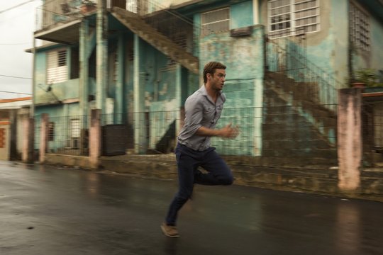 Runner, Runner - Szenenbild 1