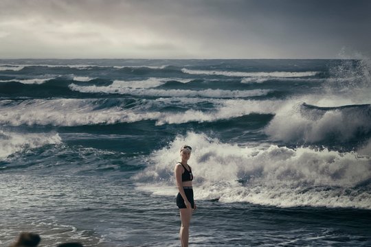 Young Woman and the Sea - Die junge Frau und das Meer - Szenenbild 12