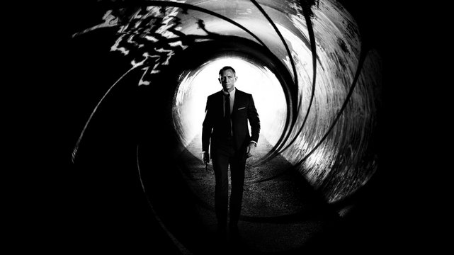 James Bond 007 - Skyfall - Wallpaper 2