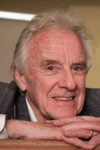 Leslie Dilley