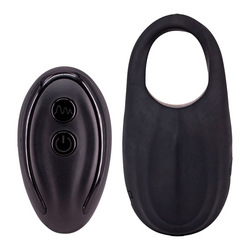 Embrace Luxury Cockring, 3   4 cm