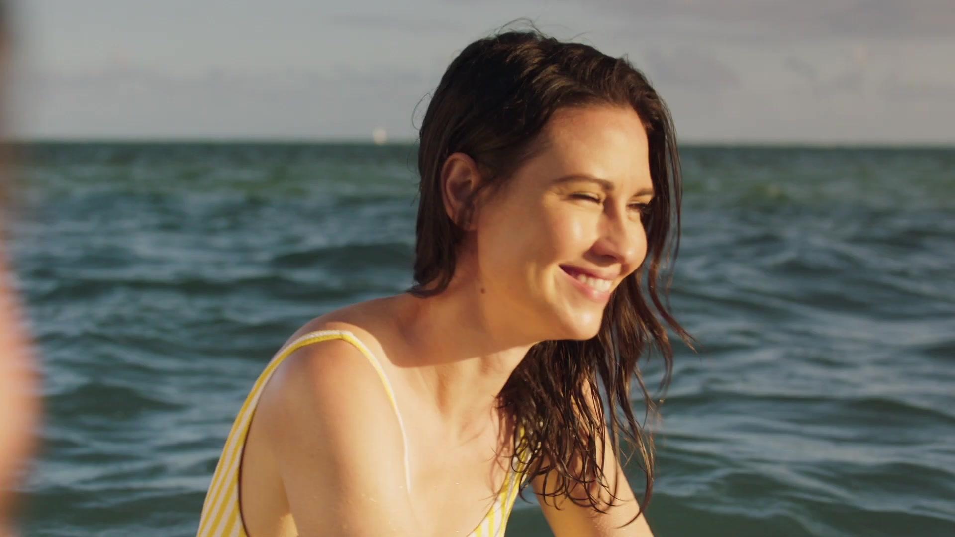 Love on the Reef - Verliebt unter Palmen - Teaser - Englisch - HD