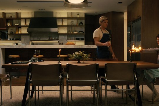 Companion - Die perfekte Begleitung - Szenenbild 6