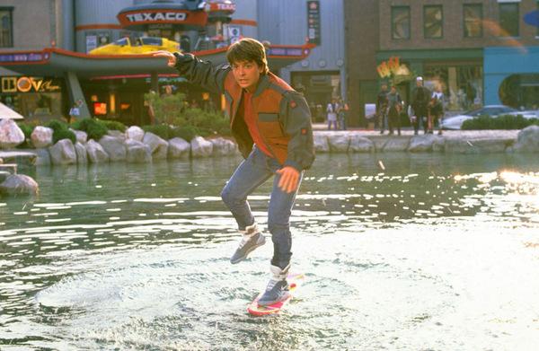 Michael J. Fox lernt fliegen: 2015 auf dem 'Hoverboard'