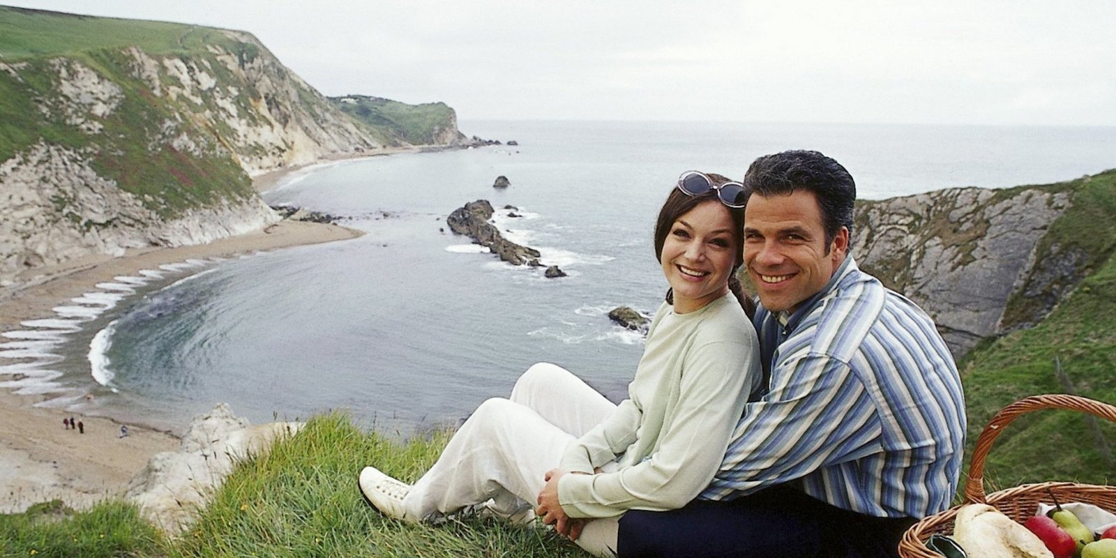 Rosamunde Pilcher - Federn im Wind & Zerrissene Herzen