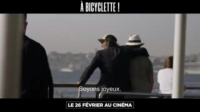 Auf zwei Rädern - Trailer - Französisch - SD