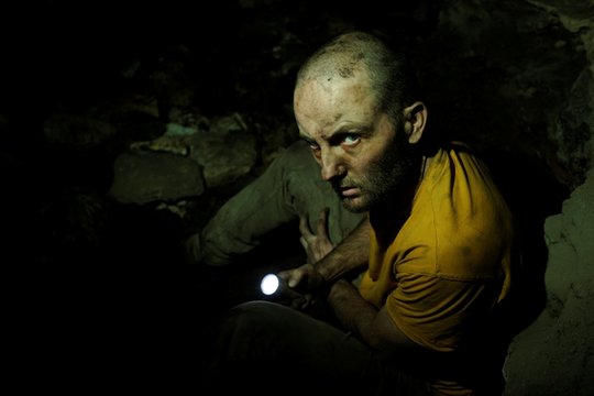 Die Höhle - In Darkness We Fall - Szenenbild 9