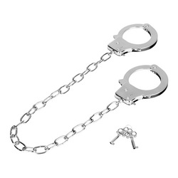 Metal Cuffs, mit langer Kette