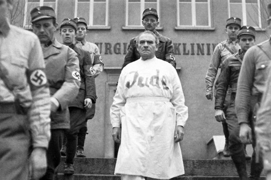 Professor Mamlock - Szenenbild 1