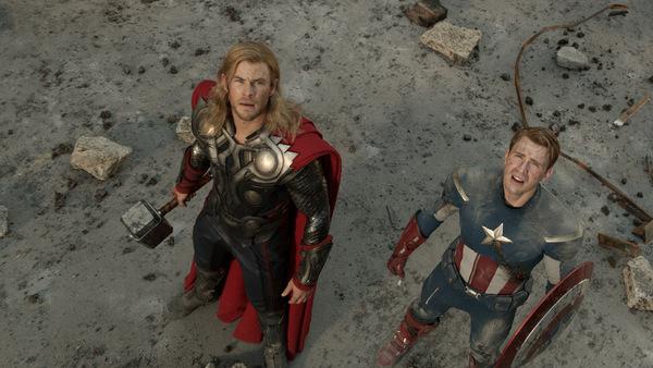 Chris Hemsworth und Chris Evans in 'Avengers'