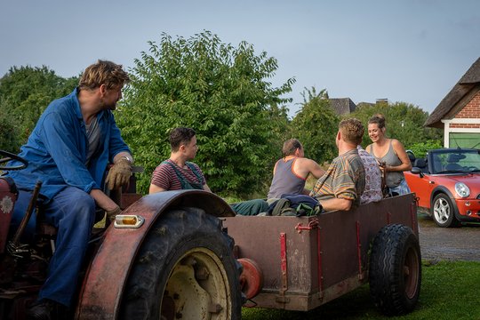 Neuer Wind im alten Land 2 - Erntezeit & Stolz und Vorurteil - Szenenbild 5