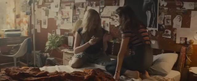 The Diary of a Teenage Girl - Trailer - Englisch - SD