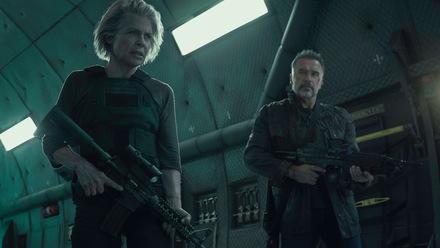 Einsame Spitze: Linda Hamilton und Arnold Schwarzenegger in 'Terminator 6 - Dark Fate' © 20th Century Fox