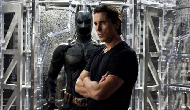 Christian Bale als Dark Knight: Atemlos: Bale kapitulierte fast vor Batman-Anzug